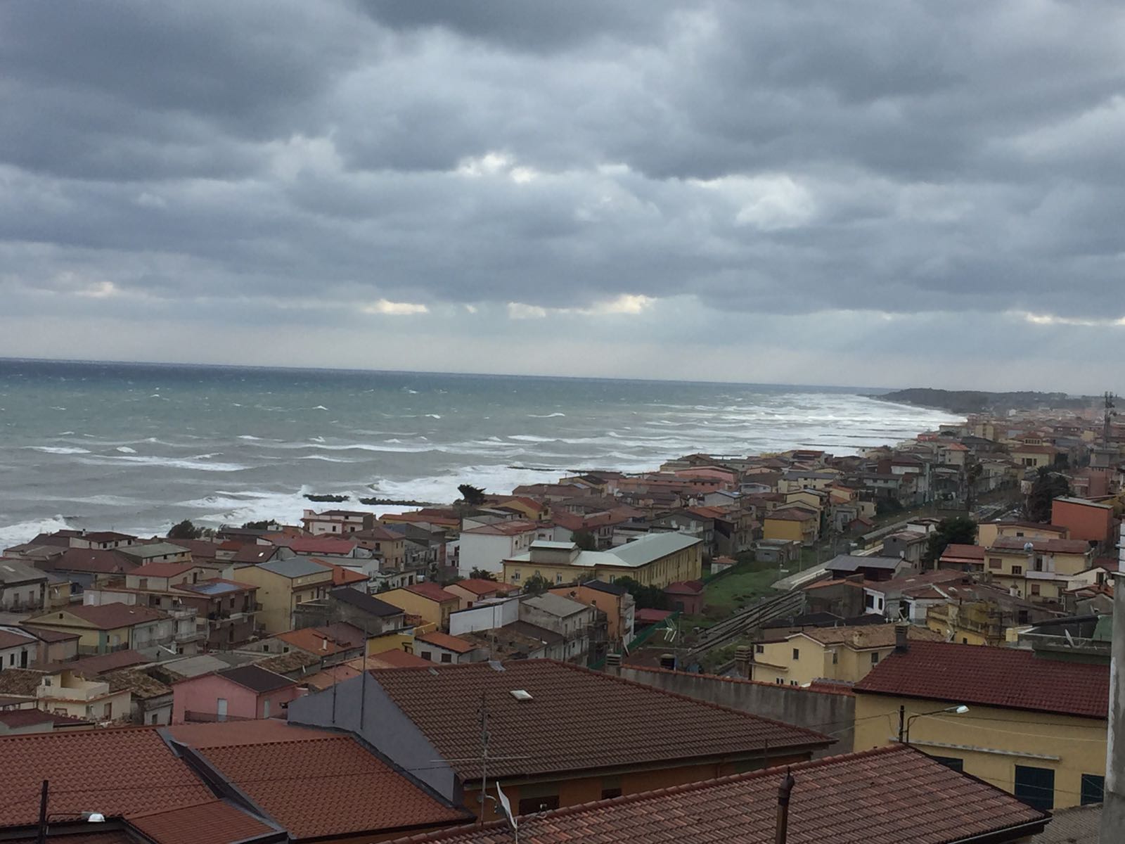 Meteo week-end 17 e 18 dicembre: debole instabilità  sabato, migliora domenica