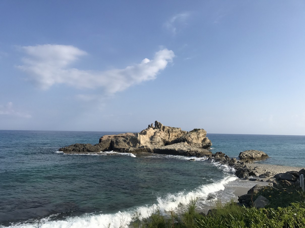 meteo di Venerdì e Sabato:tempo stabile e caldo salvo qualche disturbo pomeridiano sui monti..