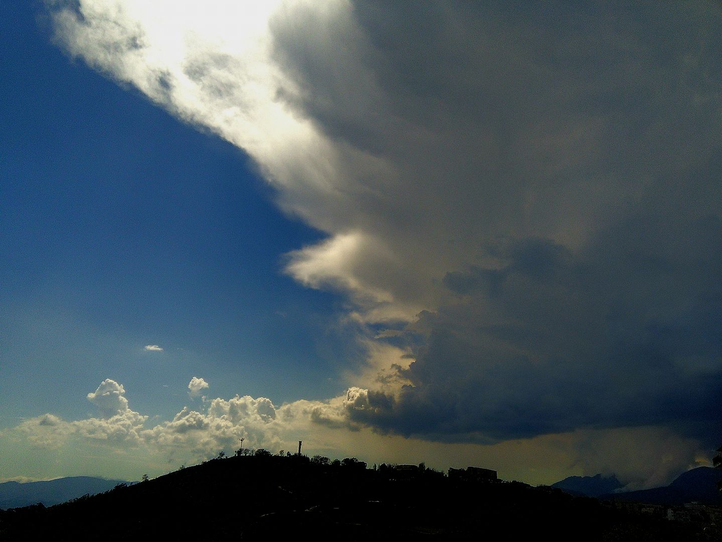 Meteo martedì e mercoledì: torna qualche temporale