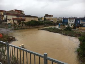 Il maltempo sferza lo Ionio centro-settentrionale: allagamenti a Corigliano, oltre 100 mm sulla Sila Greca...