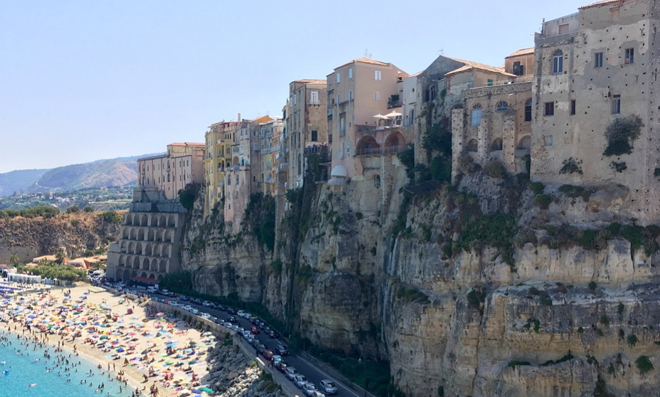 Tropea mare cielo sereno estate calabria