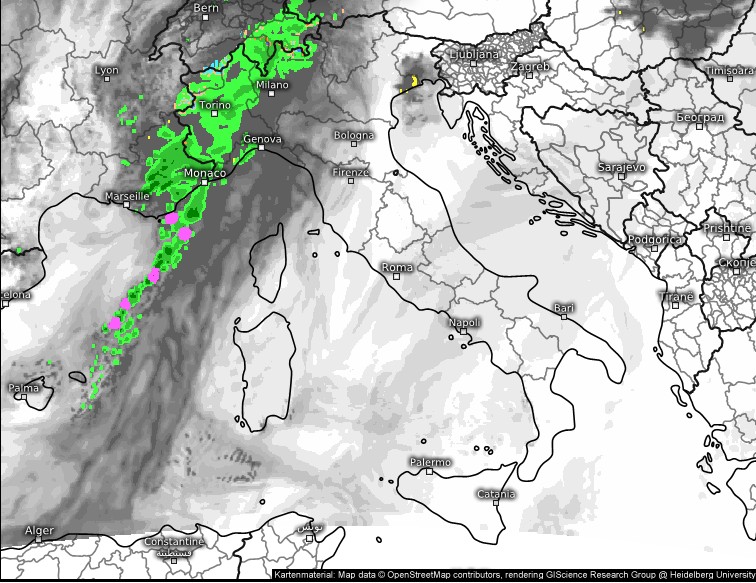 Meteo Italia: ancora bel tempo, martedì peggiora sul nordovest.